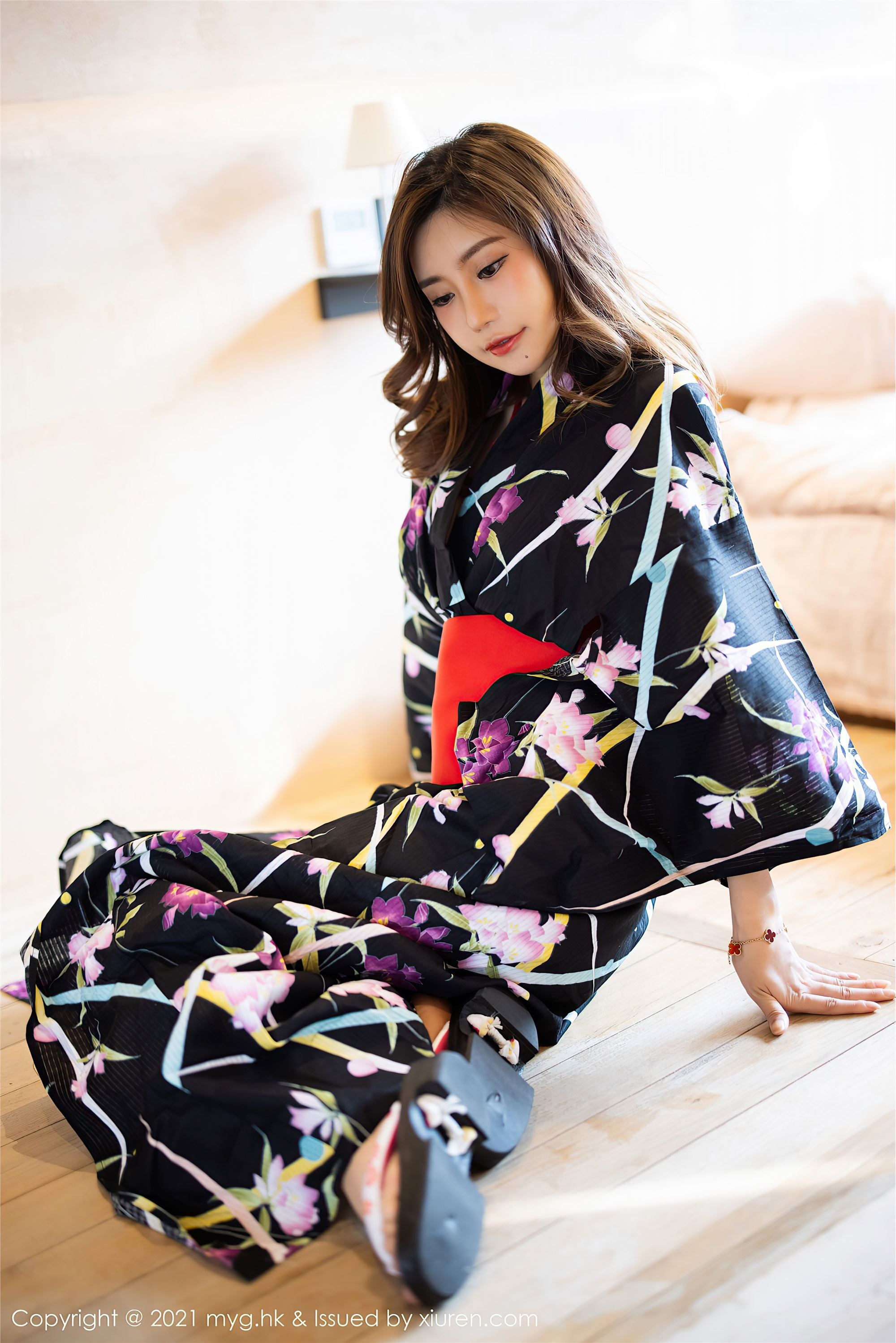 MyGirl美媛馆  2021.09.22 Vol.594 绮里嘉ula